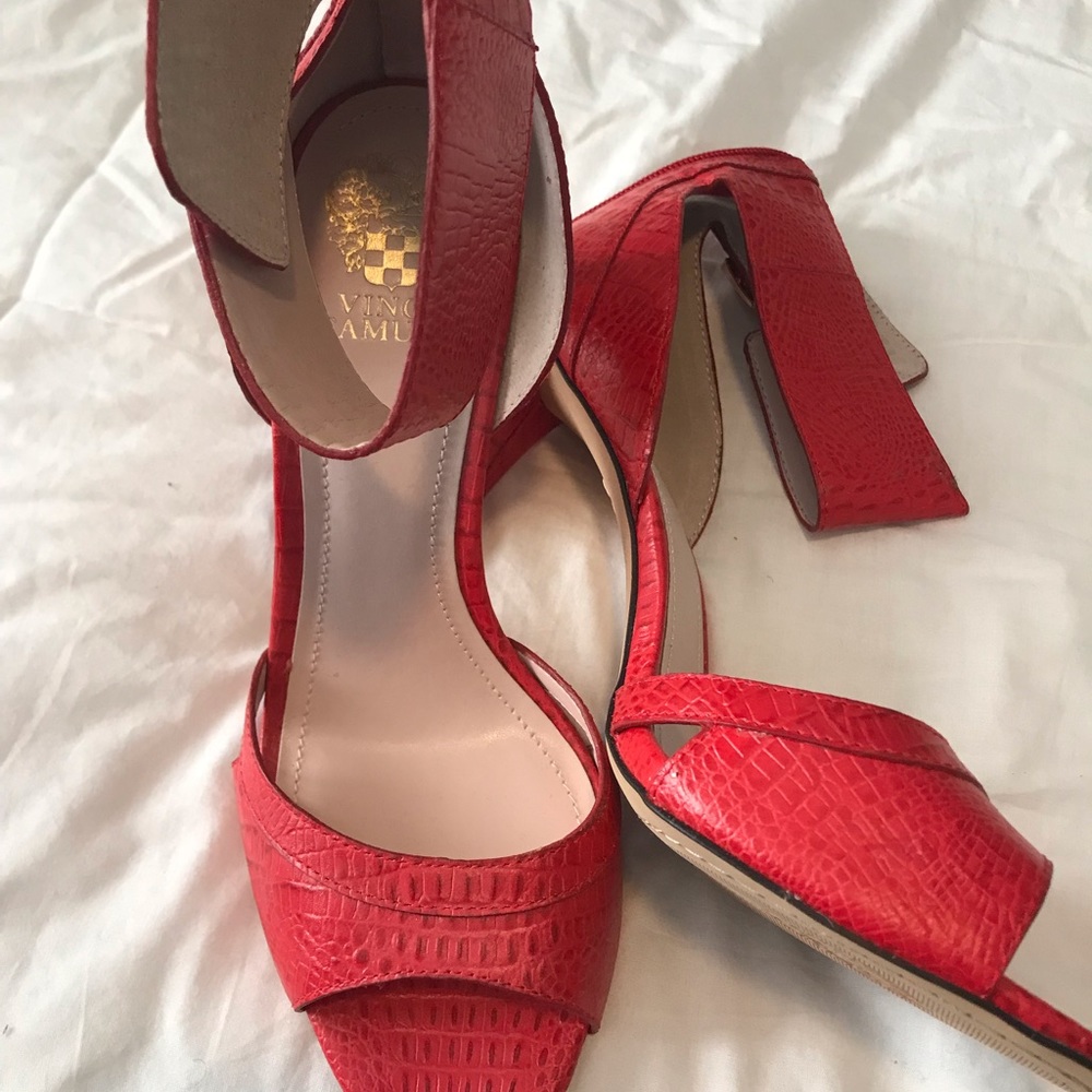 Shoe